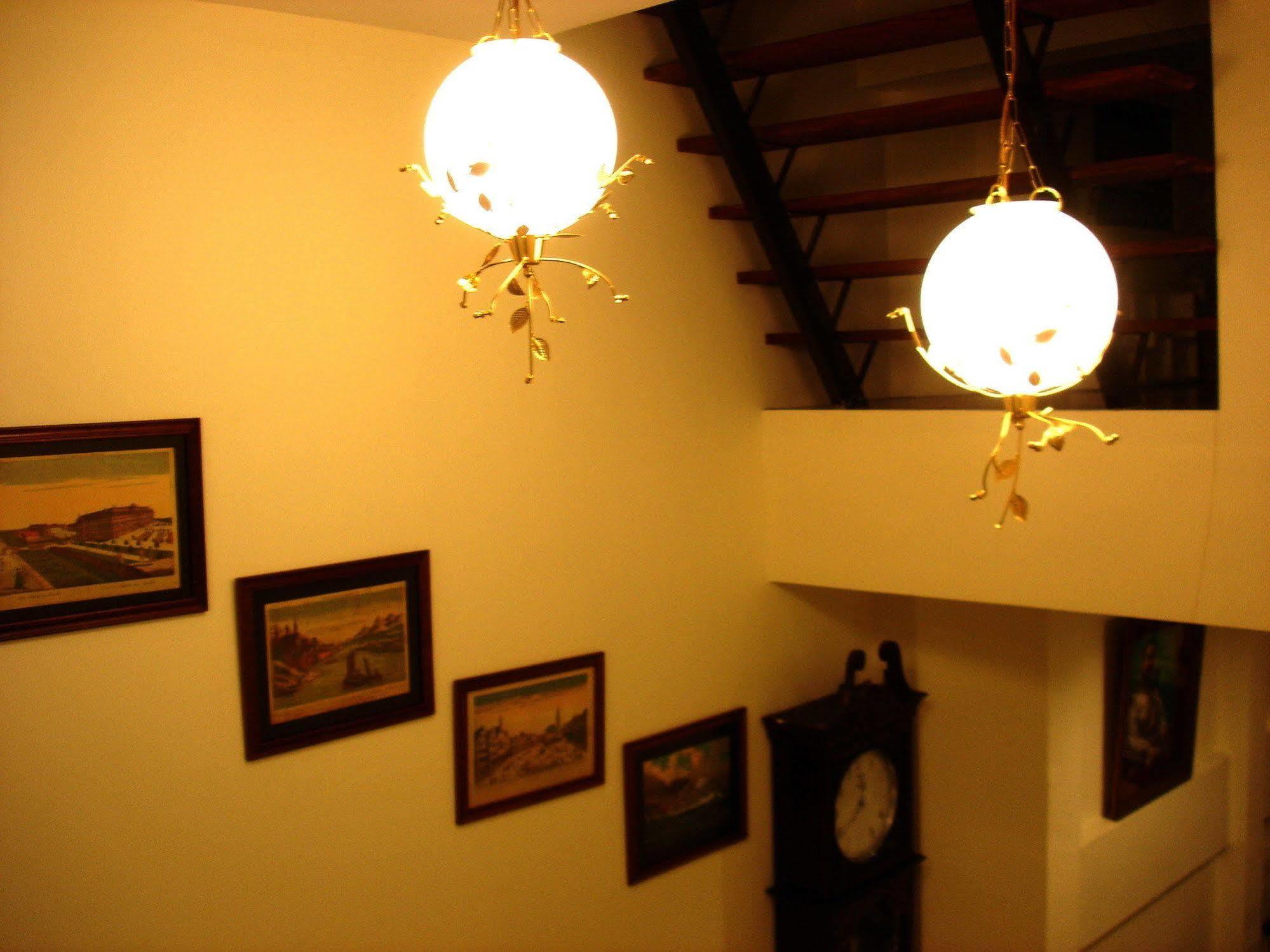 The Bang Khun Phrom Suites Bangkok Bagian luar foto